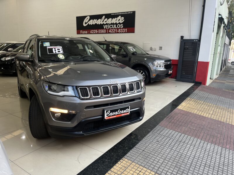 JEEP COMPASS LONGITUDE 1.8 AUT. FLEX***2018*** - Image 4