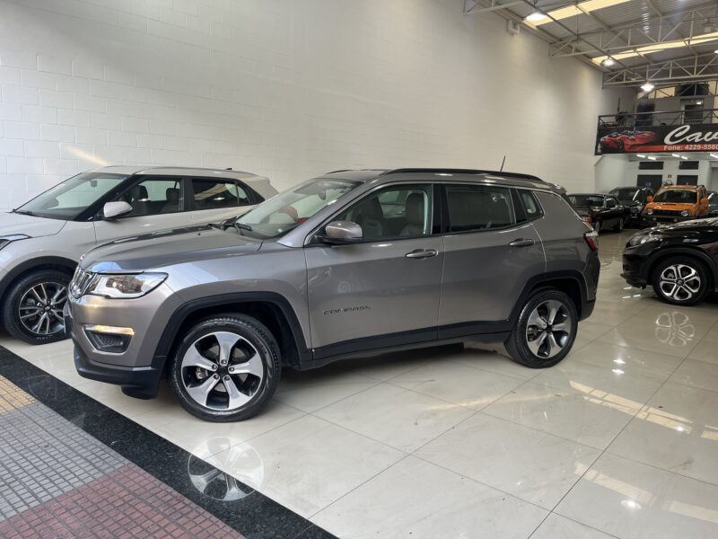JEEP COMPASS LONGITUDE 1.8 AUT. FLEX***2018*** - Image 5