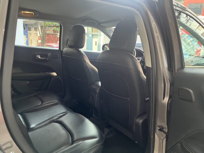 JEEP COMPASS LONGITUDE 1.8 AUT. FLEX***2018*** - Image 8