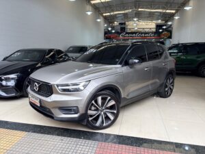 VOLVO XC40 1.5 RECHARGE R-DESIGN**2022**